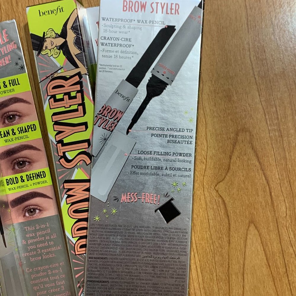 Benefit Brow Styler - Picture 2 of 3